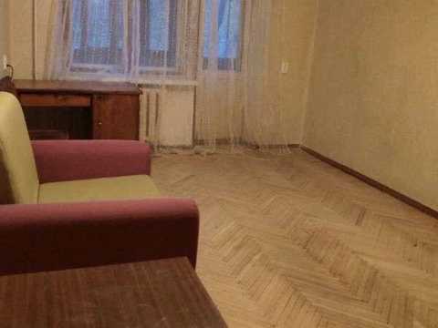 квартира за адресою Космонавтів вул., 8