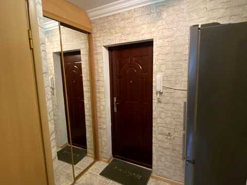 квартира за адресою Космічна вул., 5