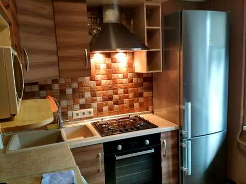 квартира за адресою Братиславська вул., 42-А