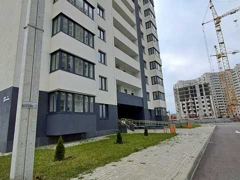 квартира за адресою Нескорених вул. (Героїв Праці), 1-Ж