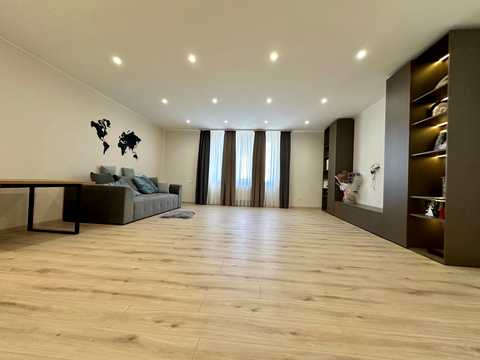 квартира за адресою Зодчих вул., 10