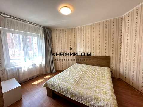 квартира за адресою Софії Русової вул., 3