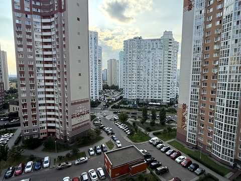 квартира за адресою Бориса Гмирі вул., 12-Б