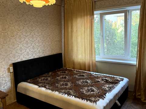 квартира за адресою Братиславська вул., 18