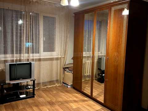 квартира за адресою Василя Сухомлинського вул. (Совхозна), 48