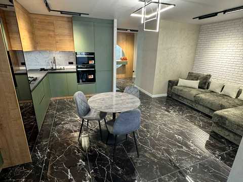квартира за адресою Злуки просп., 7