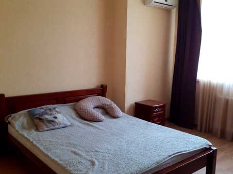 квартира за адресою Анни Ахматової вул., 30