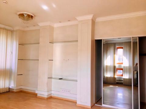 комерційна за адресою Солом'янська вул., 23а