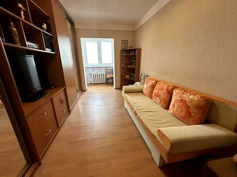 квартира за адресою Героїв полку "Азов" вул. (Маршала Малиновського), 32