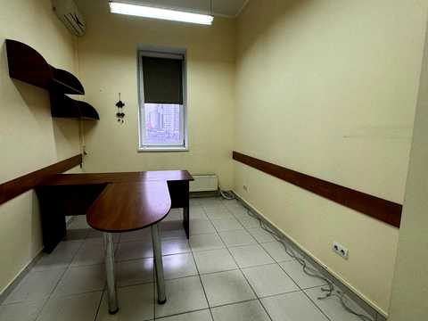 коммерческая по адресу Драгоманова ул., 29