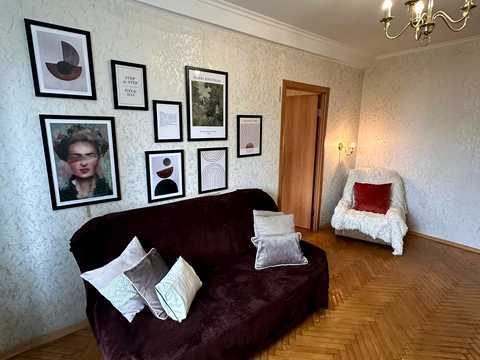 квартира за адресою Велика Васильківська вул. (Червоноармійська), 85/87