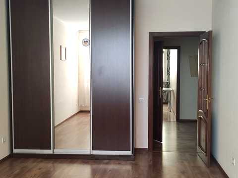 квартира по адресу Сім'ї Кульженків ул. (Петра Дегтяренка), 35