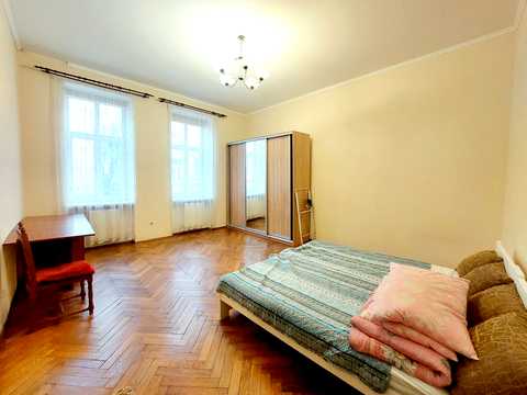 квартира за адресою Якова Головацького вул., 15