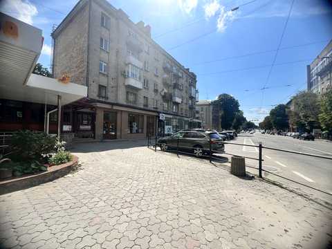 комерційна за адресою Руська вул. (Леніна), 27