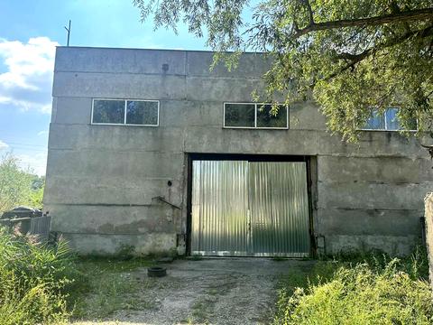 комерційна за адресою Вокзальна, 10