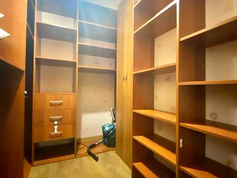 квартира по адресу Александра Мишуги ул., 2