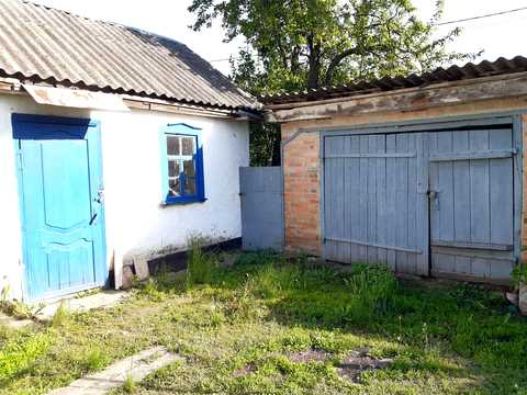 будинок за адресою Центральна, 1