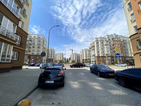 комерційна за адресою Львів, Стрийська вул., 115