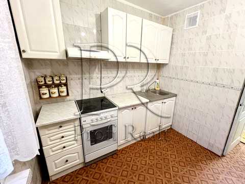 квартира за адресою Дніпровська набережна вул., 13