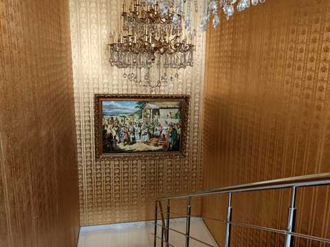 комерційна за адресою Анни Ахматової вул., 48