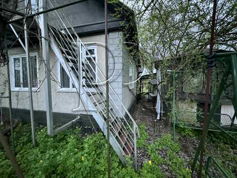 дом по адресу Центральна вулиця