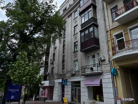квартира за адресою Велика Васильківська вул. (Червоноармійська), 42