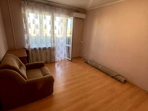 квартира за адресою Ревуцького вул., 36/2