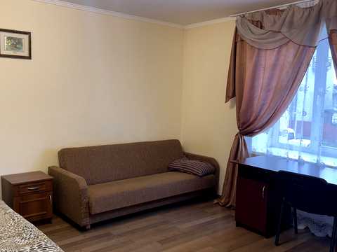 квартира за адресою Коновальця вул., (9)