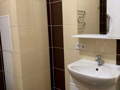 квартира по адресу Ревуцкого ул., 9