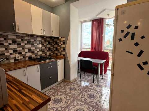 квартира за адресою Садова вул., 1-В к2
