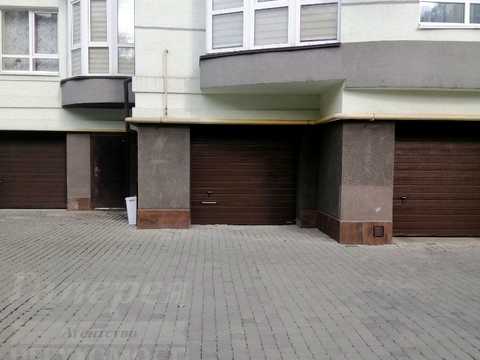 комерційна за адресою Слобідська, 48