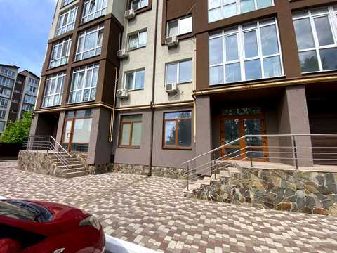 комерційна за адресою Інститутська вул., 47