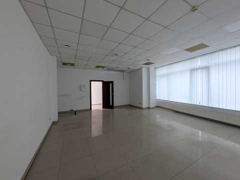 комерційна за адресою Тичини вул., 7
