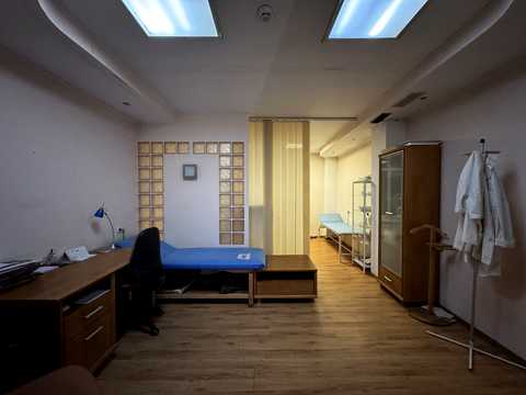 комерційна за адресою Наукова вул., 12-А