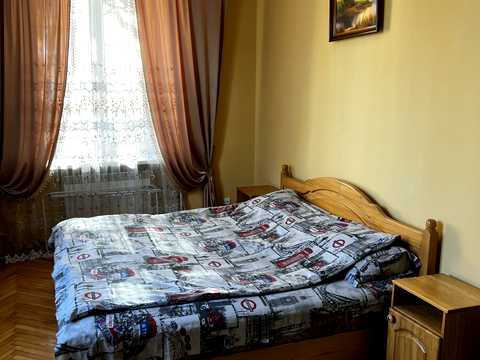 квартира за адресою Сніжна вул., 4
