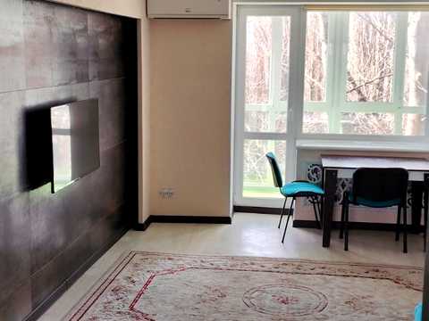 квартира за адресою Космонавтів вул., 53/1