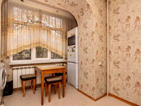 квартира за адресою Героїв Майдану вул. (Червоноармійська), 77