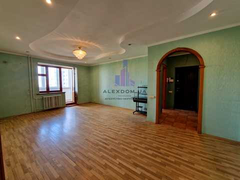 квартира за адресою Незалежності бульв. (50 років Жовтня), 17