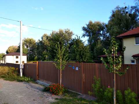 ділянка за адресою Чернинська вул., 8