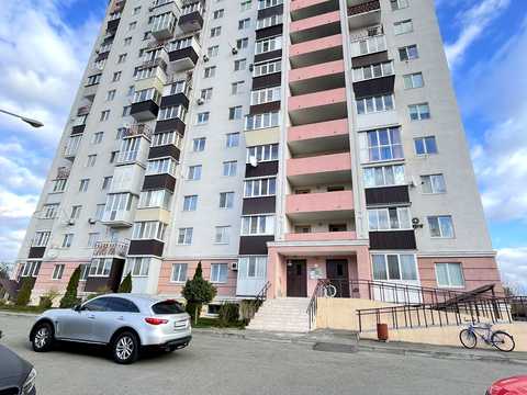 квартира за адресою Привокзальна вул., 8