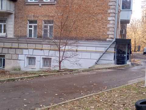 коммерческая по адресу Гарматная ул., 18