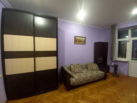 квартира за адресою Чарльза Дарвіна вул., 5