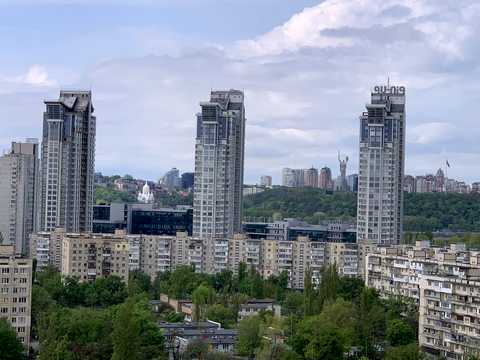 квартира за адресою Амвросія Бучми бульв., 8