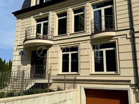 коммерческая по адресу Новоселицкая ул., 7