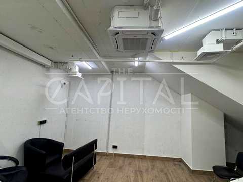 коммерческая по адресу Днепровская набережная ул., 17