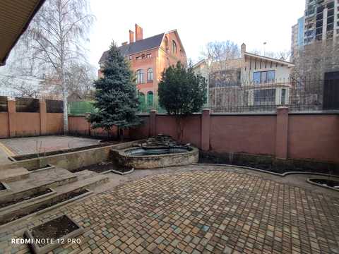 дом по адресу Горіхова ул.