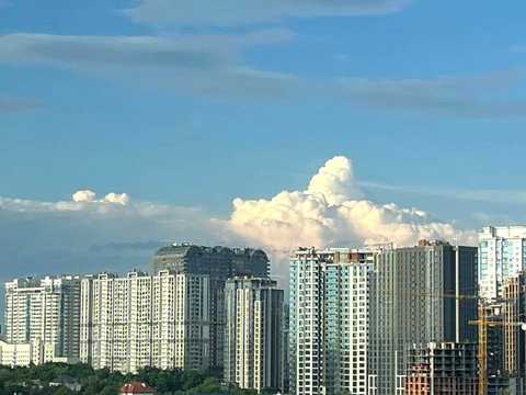 квартира за адресою Феодосійська вул., 3-В