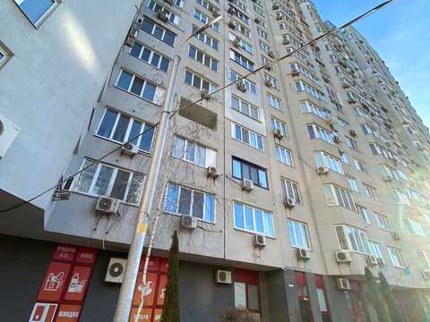 комерційна за адресою Бориса Гмирі вул., 2