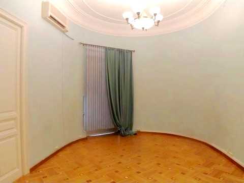 комерційна за адресою Італійська вул. (Пушкінська), 8