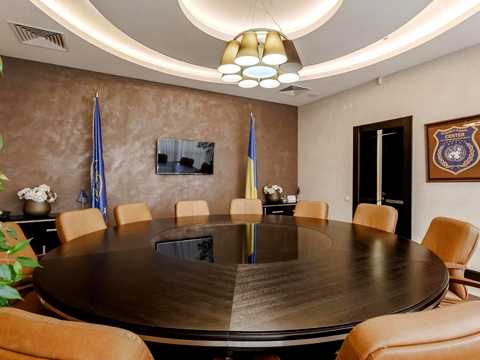 комерційна за адресою Валерія Лобановського просп. (Червонозоряний), 4-Б